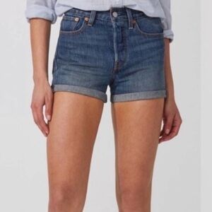 Levi’s Cuffed White Cone Denim Shorts Size 26